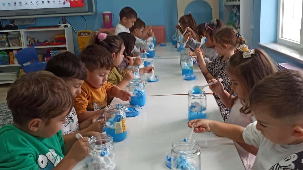 Yağmurlu Bir Gün
